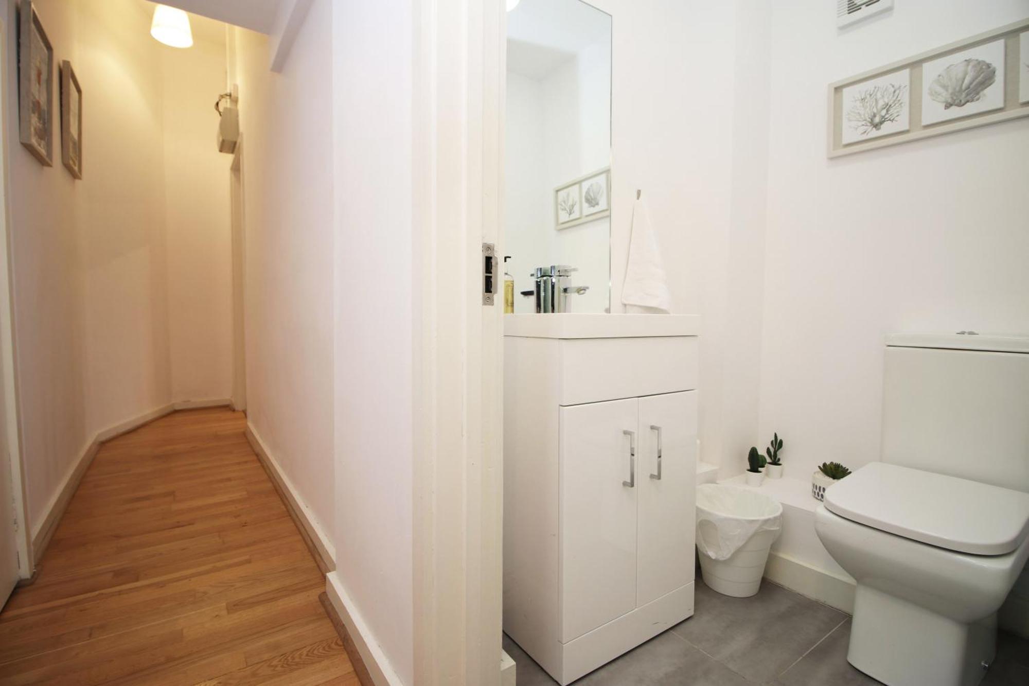 Coastal Penarth Dream! Close To Cardiff Superb Location Near Bars And Restaurants! Dog Friendly And Welcome Breakfast Pack! Luaran gambar