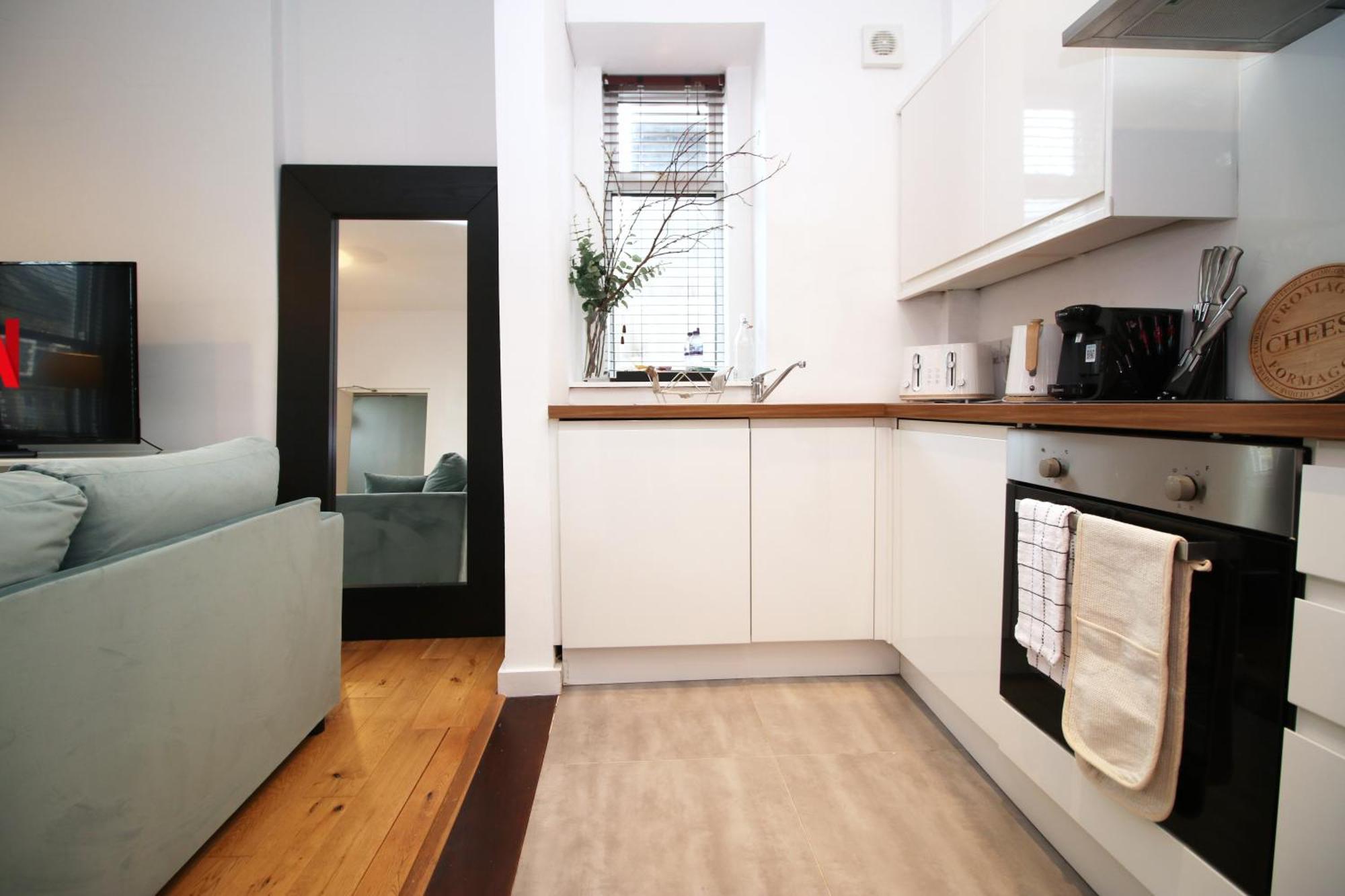 Coastal Penarth Dream! Close To Cardiff Superb Location Near Bars And Restaurants! Dog Friendly And Welcome Breakfast Pack! Luaran gambar